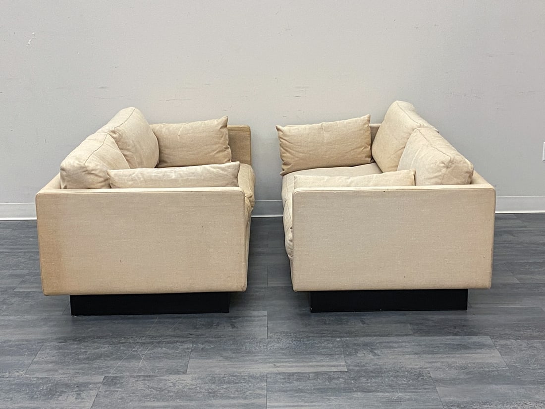 PAIR ATTR. ERIK JORGENSEN "EJ 220" LOVESEAT SOFAS - 9
