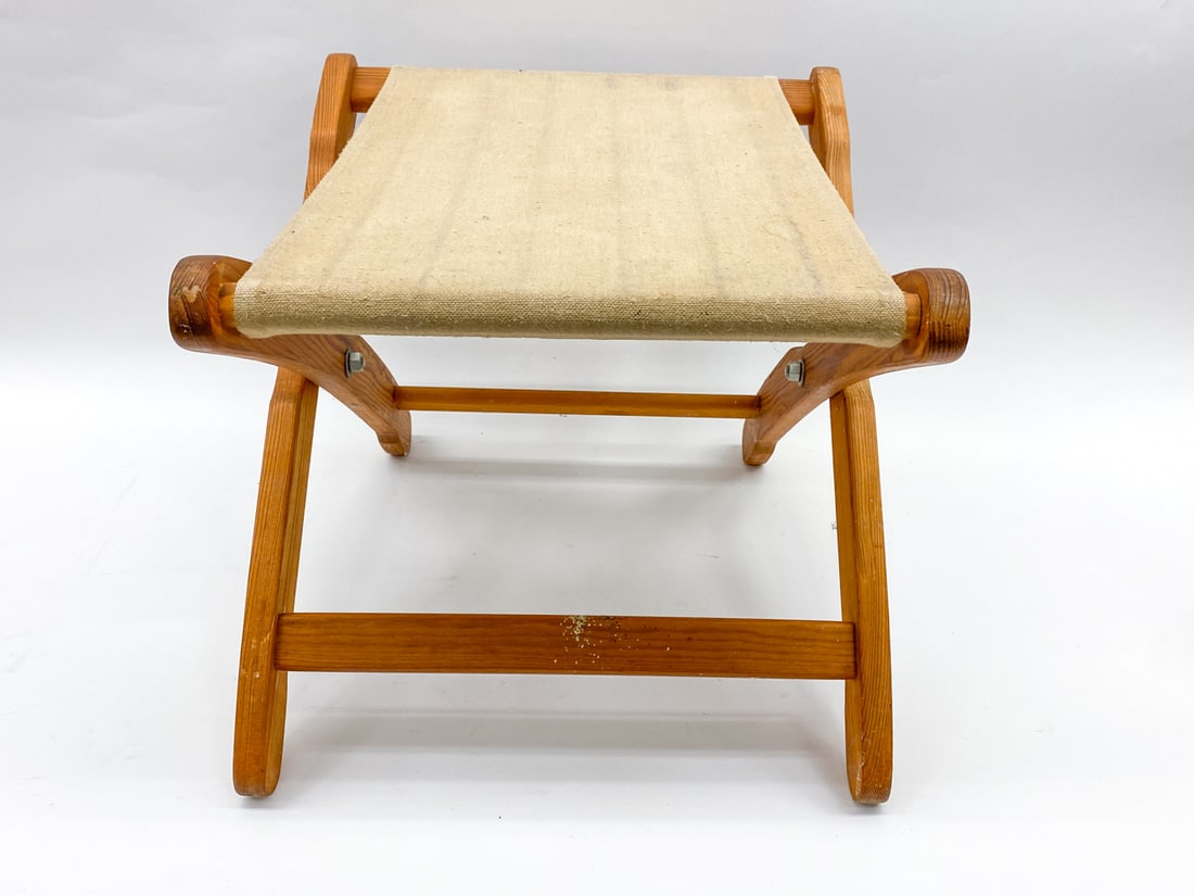 SCANDINAVIAN PINE FOLDING STOOL - 10
