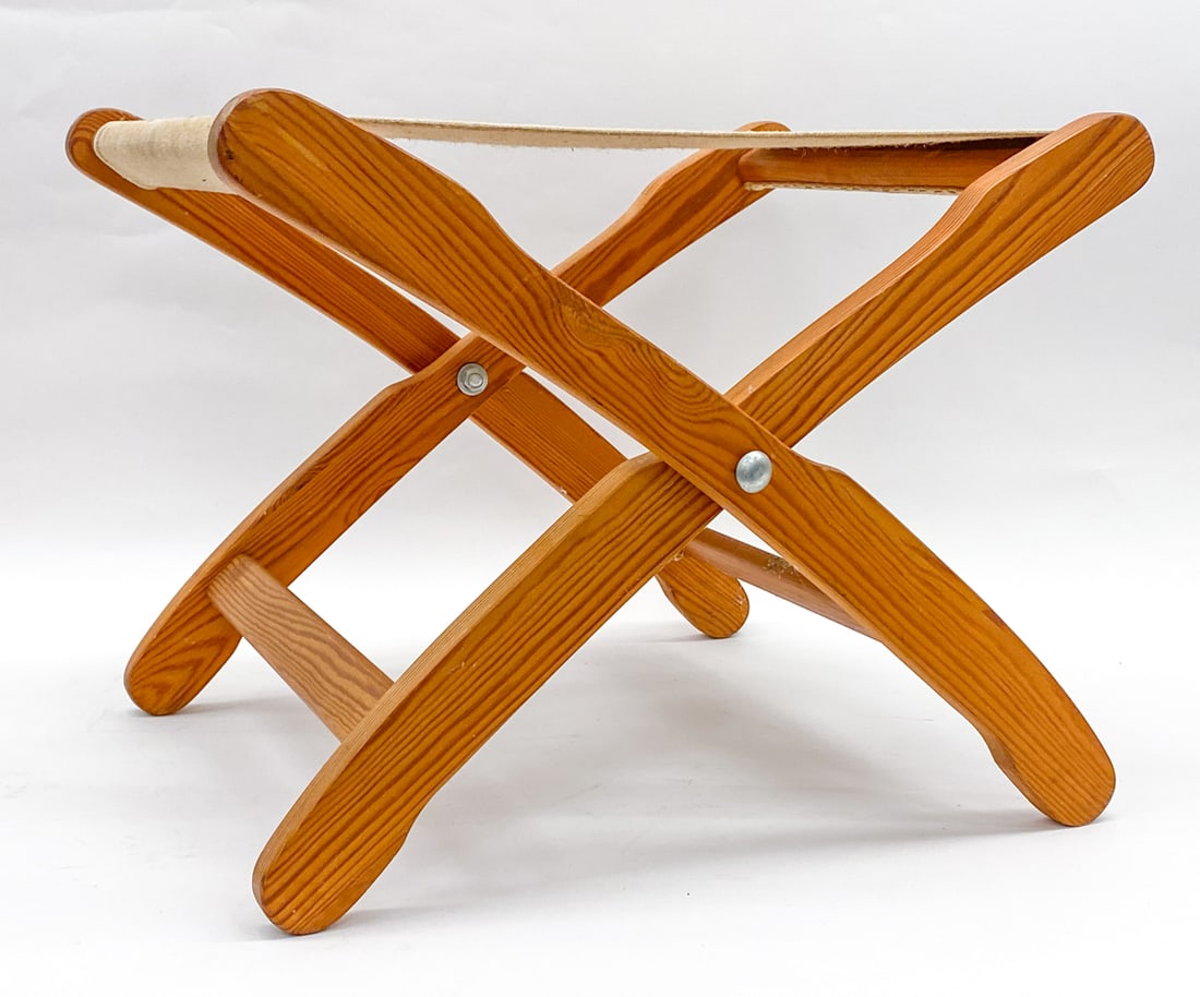 SCANDINAVIAN PINE FOLDING STOOL - 3