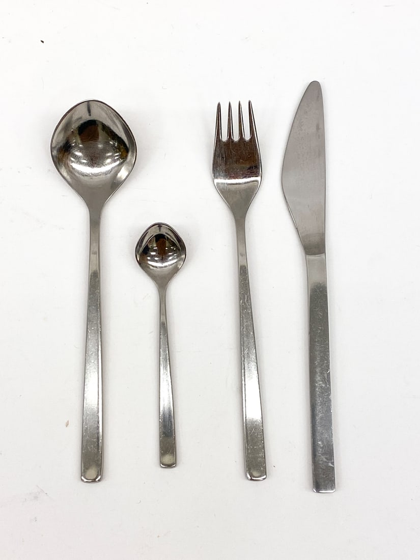 TIAS ECKHOFF STAINLESS STEEL FLATWARE GROUPING - 12