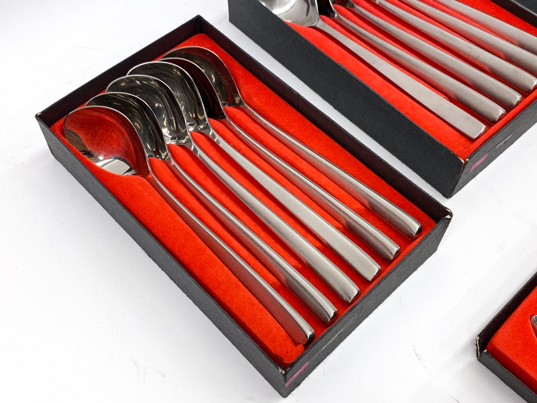 TIAS ECKHOFF STAINLESS STEEL FLATWARE GROUPING - 6