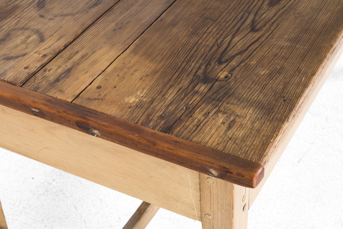 ANTIQUE 19TH C. PINE FARMHOUSE TABLE - 8