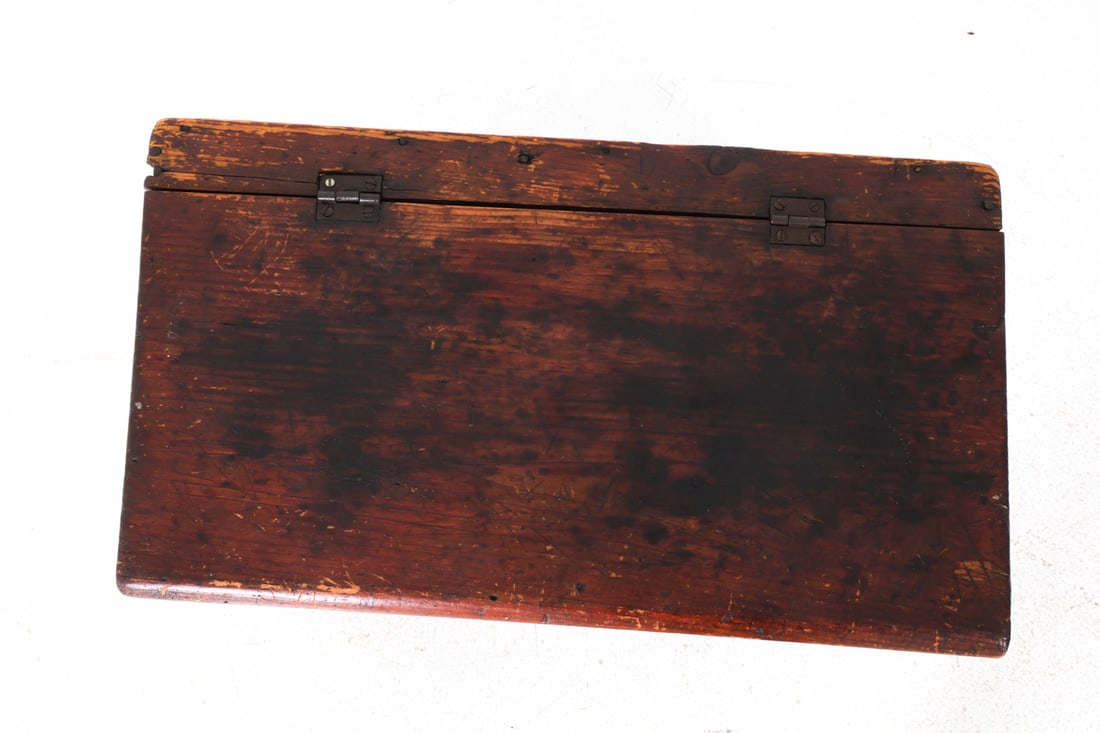 ANTIQUE PRIMITIVE PINE BLANKET CHEST - 6