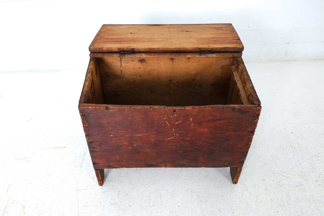 ANTIQUE PRIMITIVE PINE BLANKET CHEST - 8