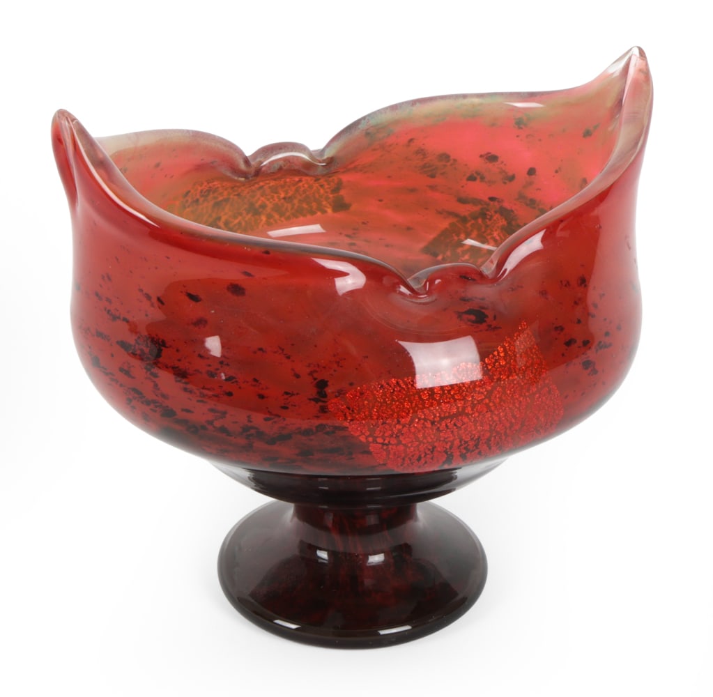 DAUM NANCY ART DECO VERRE DE JADE GLASS BOWL: Red glass bowl with gold leaf accent in Daum Nancy's Verre de Jade production style for multi-toned marbled design. "Daum + Nancy France" etched on edge of base. Circa 1920s. Dimensions: H 8.5" x W 9"