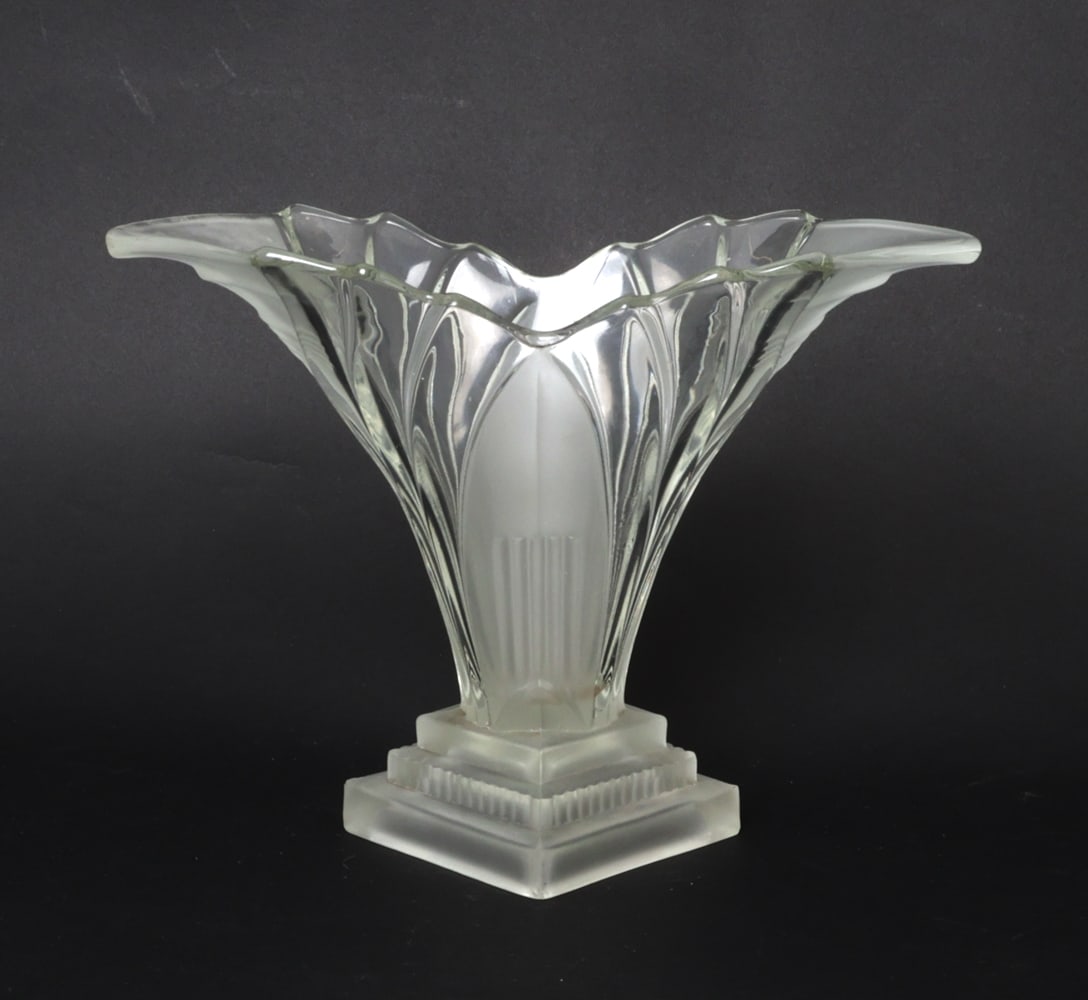 WALTER & SOHNE "GRETA" ART DECO VASE C. 1940S: Molded floral design in frosted and clear glass. Germany, circa 1960s. Dimensions: H 9" x W 10 " x D 9'' Condition: Light scuffs. Wear consistent to age and use.