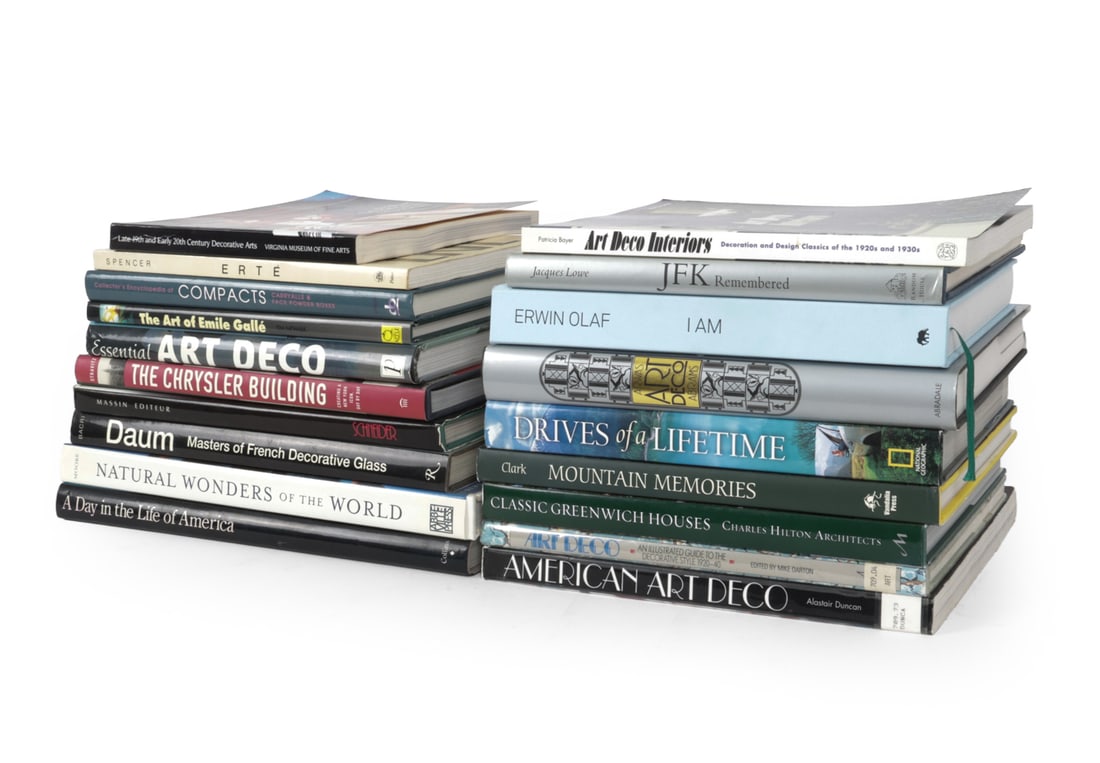 ART DECO & MODERN DESIGN BOOKS (1 of 11)
