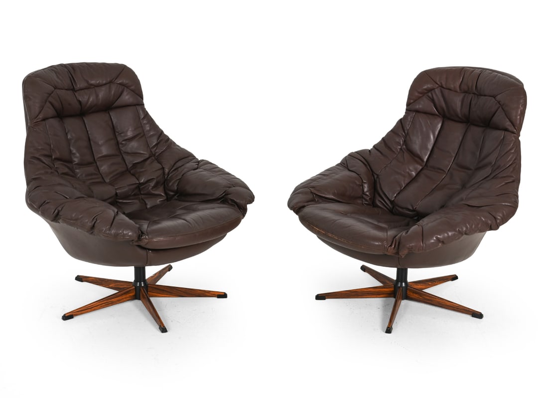 PAIR H. W. KLEIN FOR BRAMIN LEATHER LOUNGE CHAIRS (1 of 15)