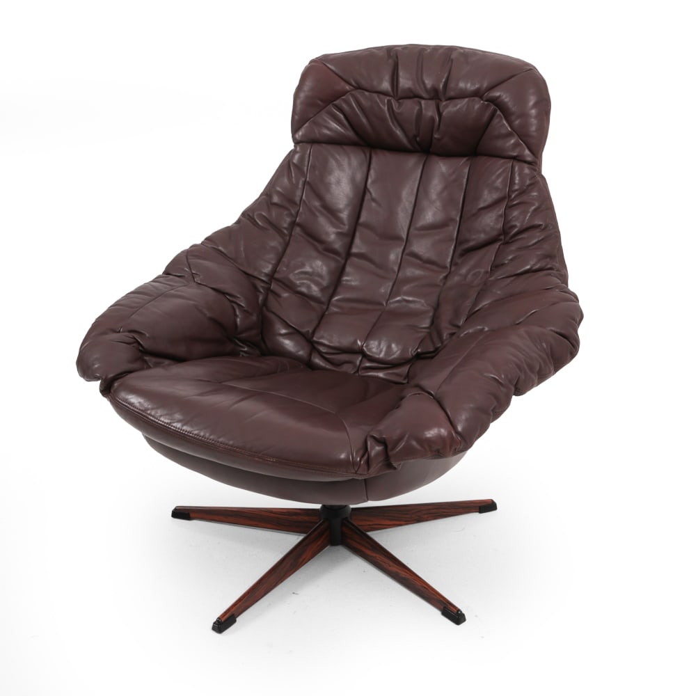 H. W. KLEIN FOR BRAMIN LEATHER LOUNGE CHAIR (1 of 1)
