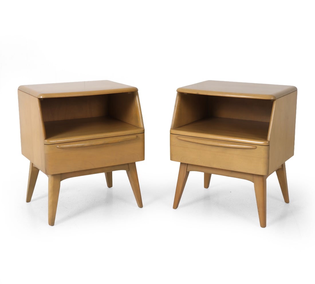 PAIR HEYWOOD WAKEFIELD ENCORE NIGHTSTANDS C. 1950S (1 of 16)