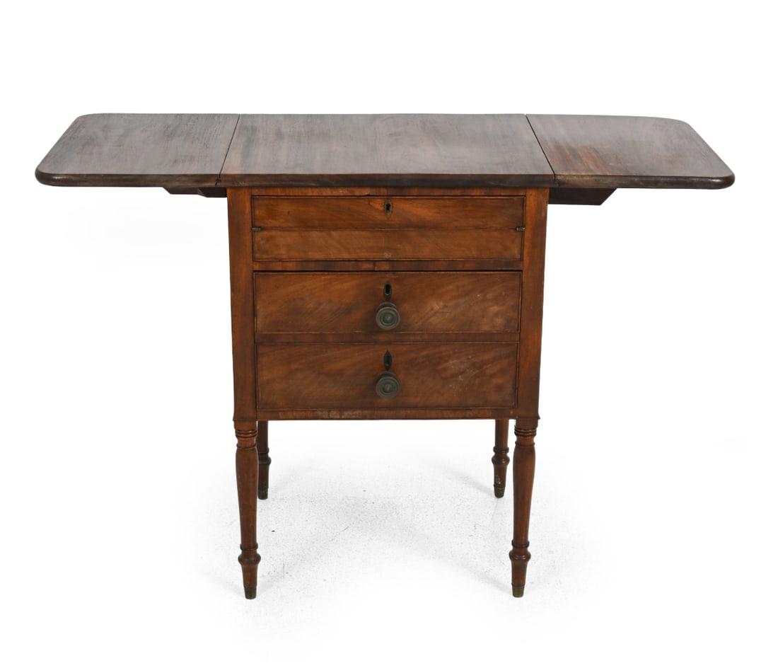 19TH C. REGENCY STYLE MAHOGANY SIDE TABLE - 2