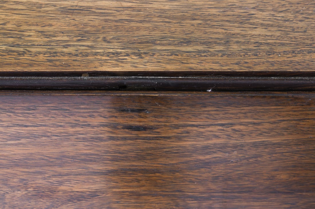 REGENCY-STYLE MAHOGANY DROP-LEAF SOFA TABLE - 18
