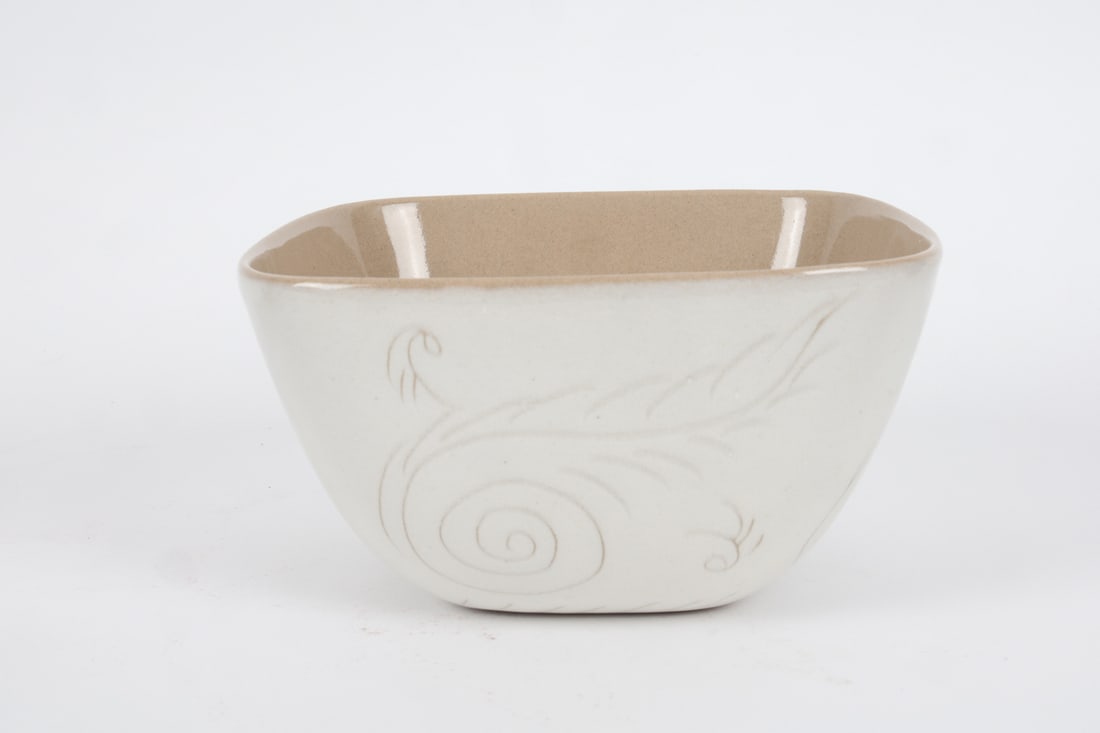 GLIDDEN POTTERY GROUPING - 6
