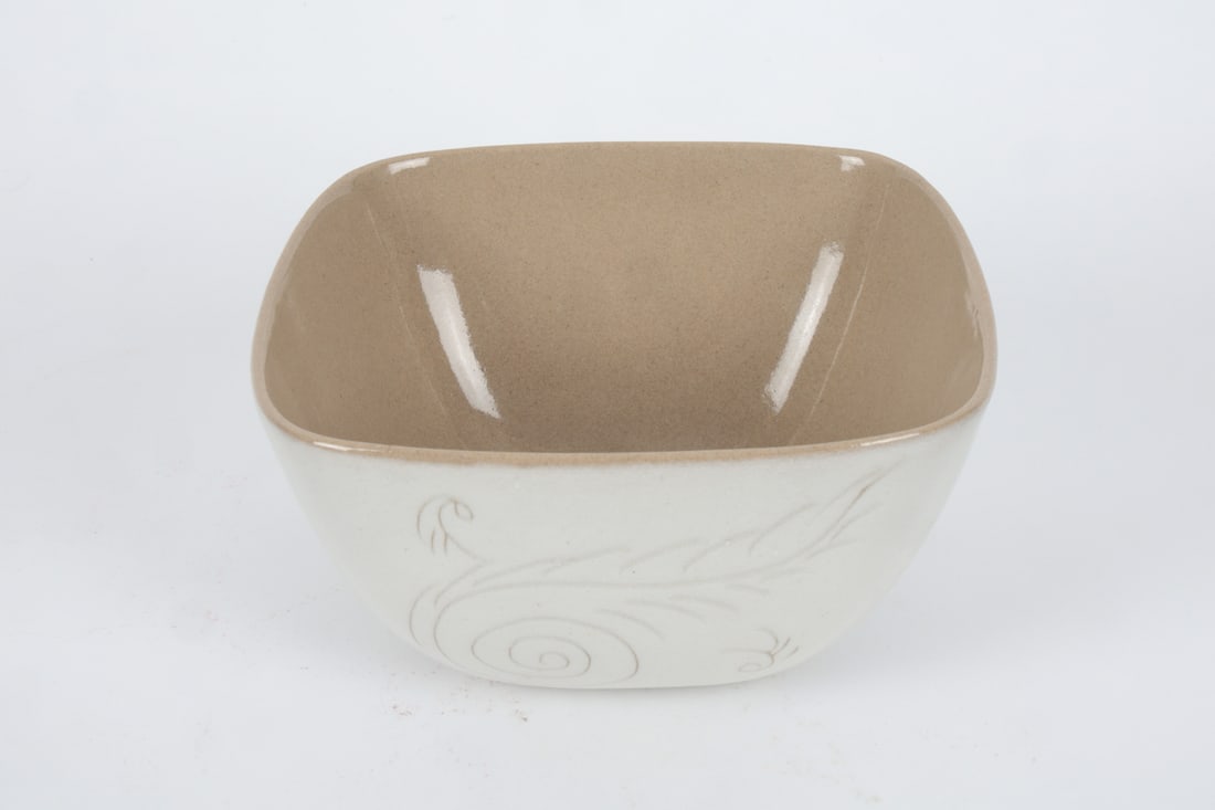 GLIDDEN POTTERY GROUPING - 7