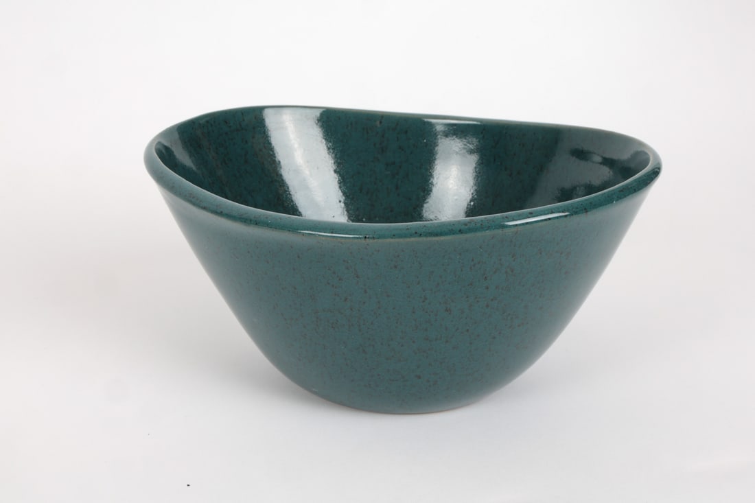 GLIDDEN POTTERY GROUPING - 9