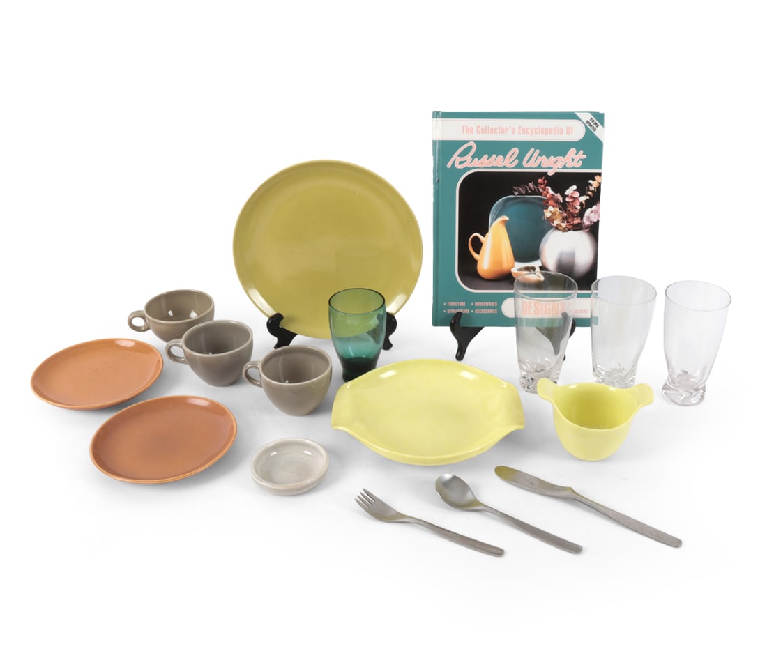 RUSSEL WRIGHT TABLEWARE & FLATWARE GROUPING (1 of 14)