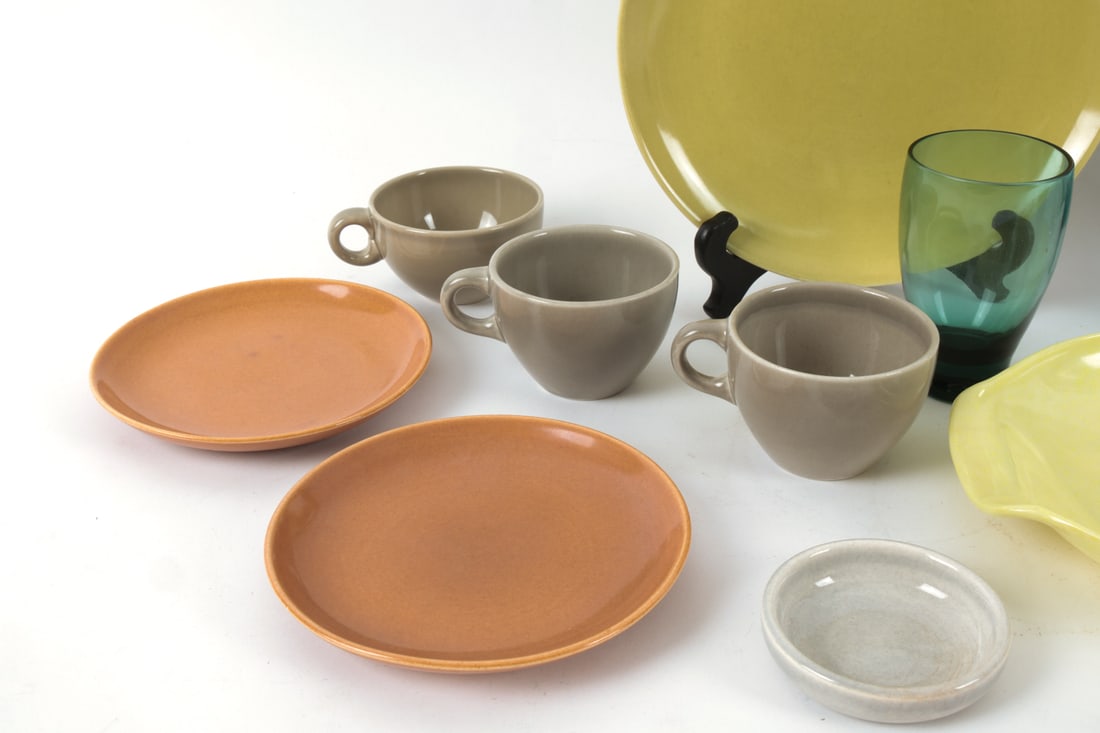 RUSSEL WRIGHT TABLEWARE & FLATWARE GROUPING - 3