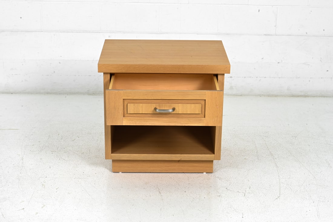 MODERN OAK NIGHTSTAND - 7