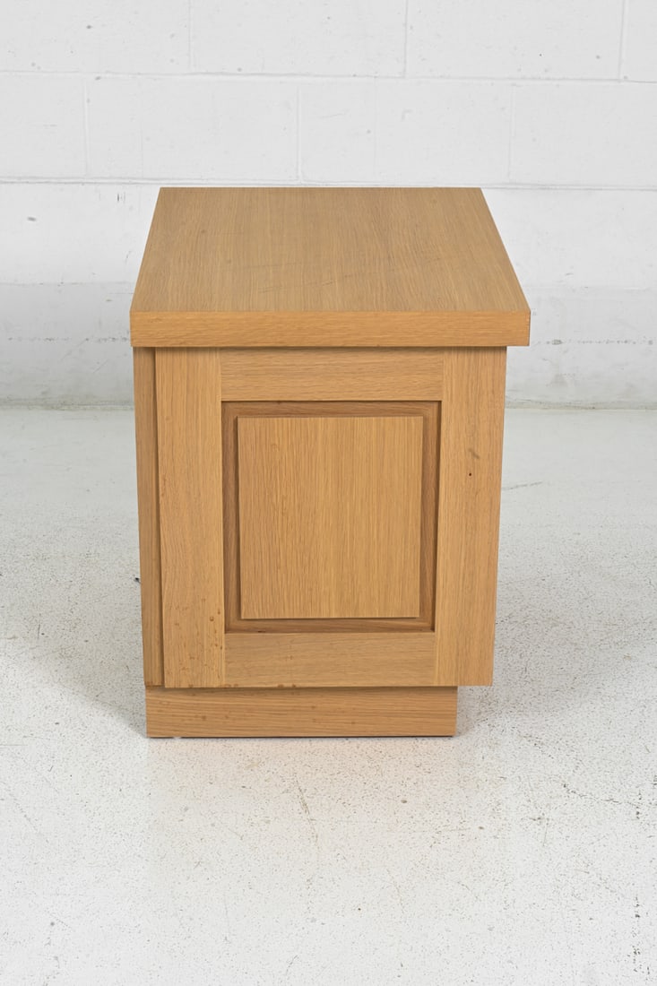 MODERN OAK NIGHTSTAND - 9