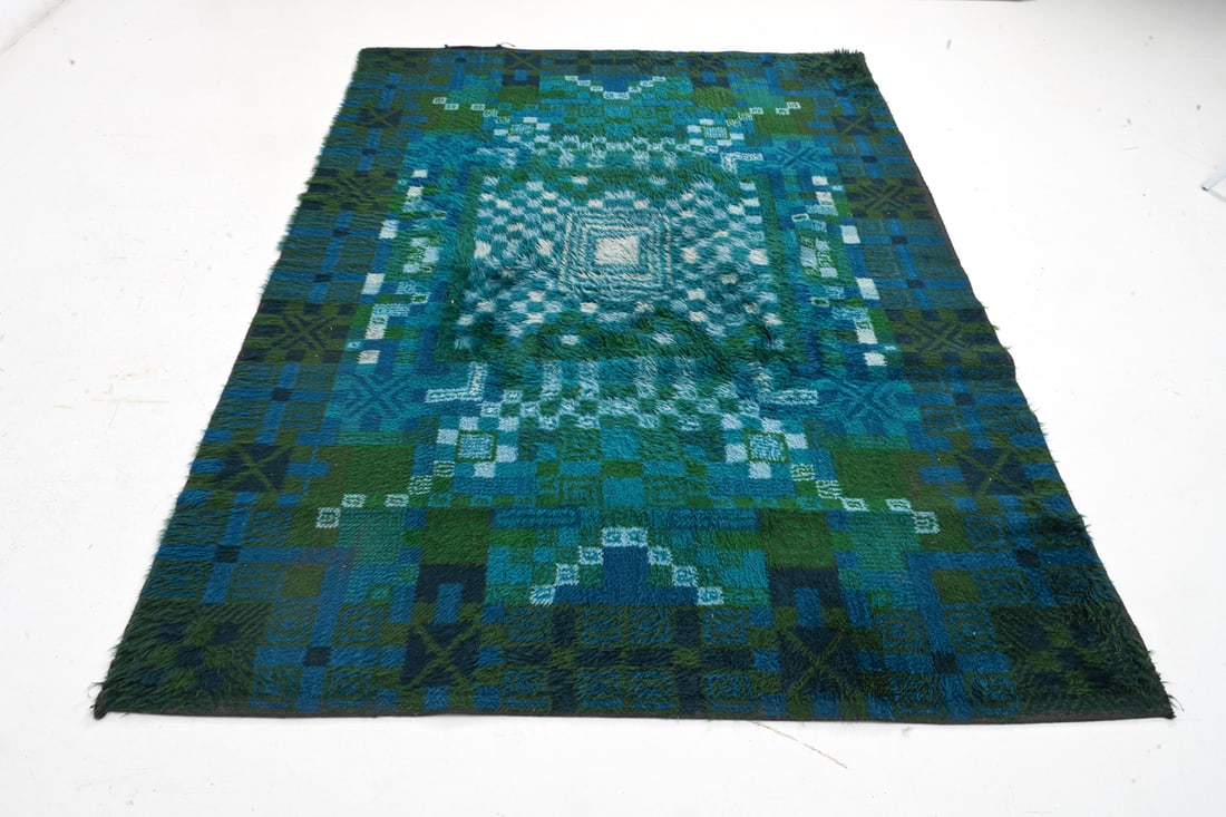ABSTRACT SHAG RUG - 4