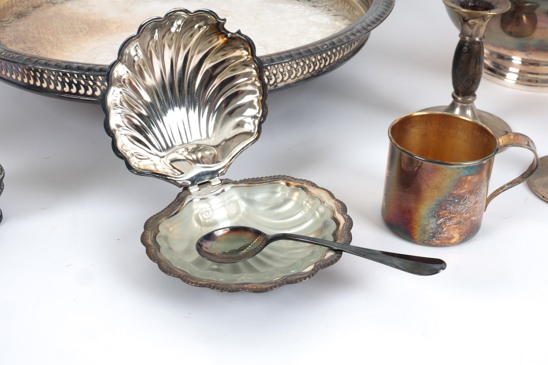 SILVERPLATE GROUPING - 14