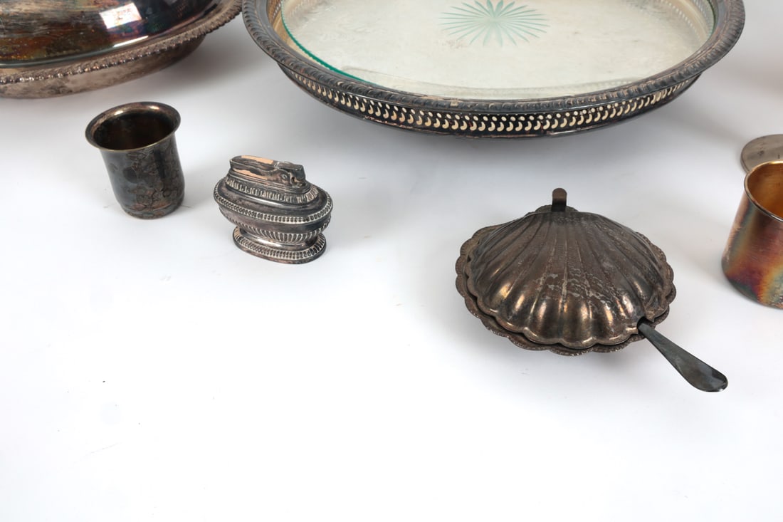 SILVERPLATE GROUPING - 8