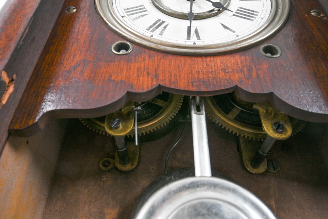 SETH THOMAS GOTHIC MAHOGANY SHELF CLOCK - 14