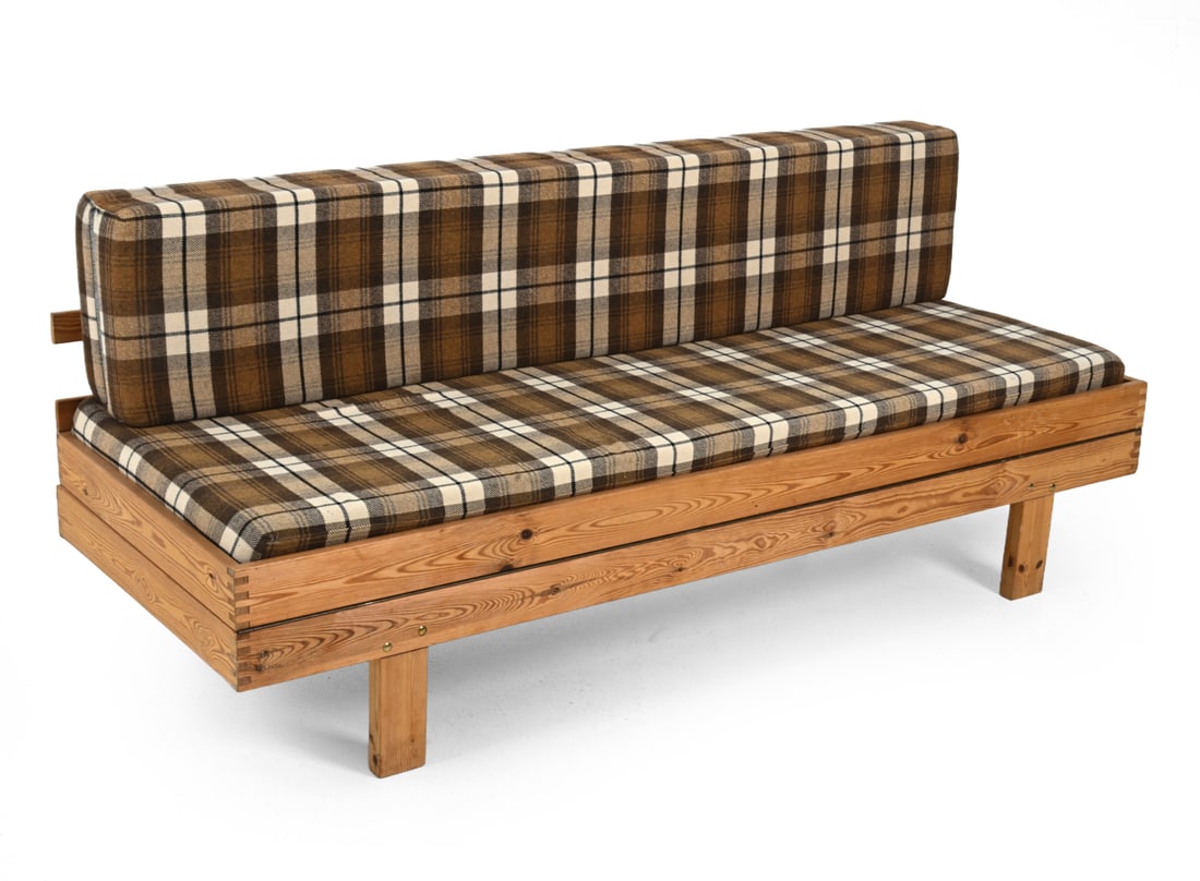 SCANDINAVIAN PINE BOX DOVETAIL DAYBED C. 1970S (1 of 1)