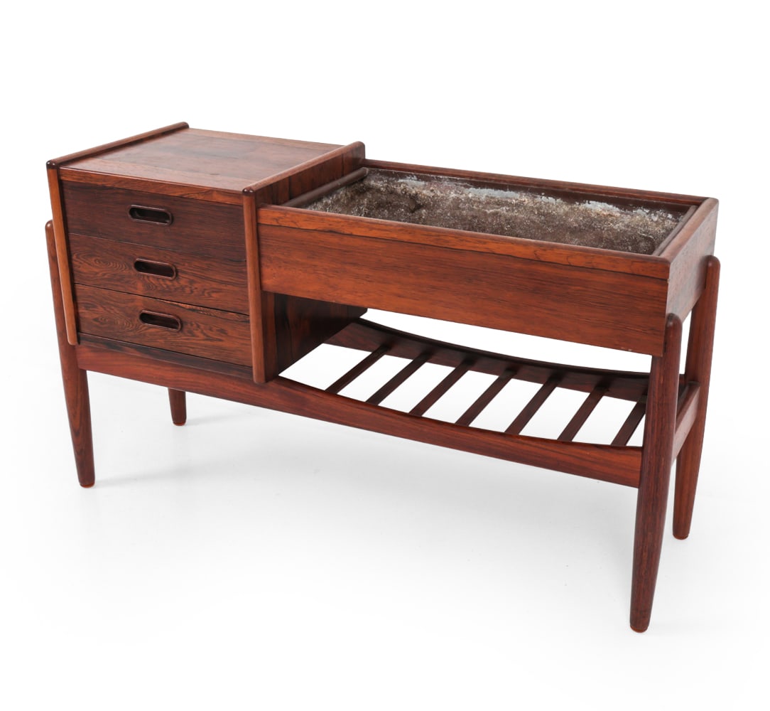 ARNE WAHL IVERSEN FOR VINDE ROSEWOOD PLANTER (1 of 16)