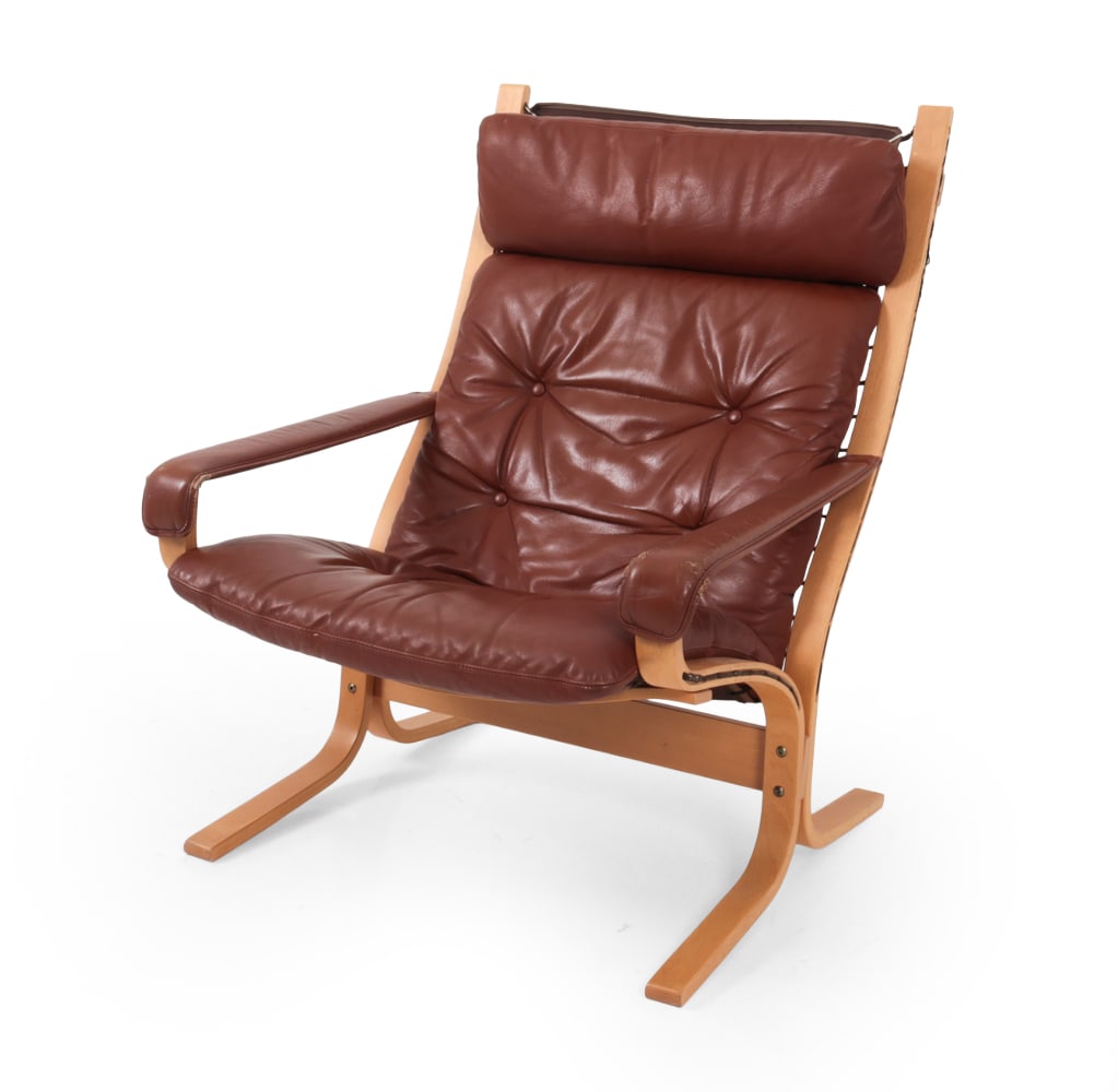 INGMAR RELLING FOR WESTNOFA SIESTA LOUNGE CHAIR: Bentwood frame and leather cushions, Norway, C. 1970s Dimensions: H 38.5 " x W 29 " D 32" Condition: Wear to arms and leather. Some scratches to frame. Wear consistent with age and use.