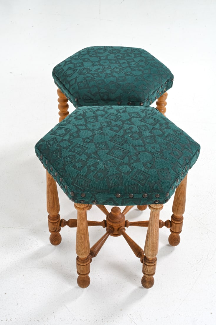 SCANDINAVIAN TURNED OAK STOOLS - 11