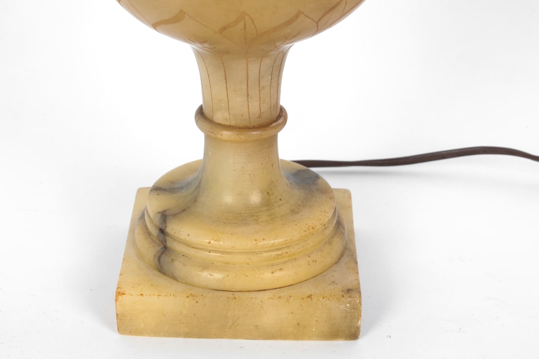 NEOCLASSICAL STYLE ALABASTER TABLE LAMP - 8