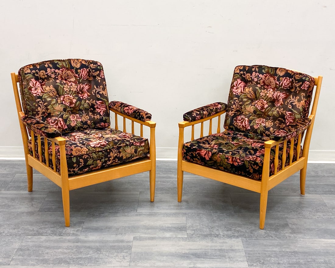 PAIR JOHANNES ANDERSEN "LADY" LOUNGE CHAIRS 1960S: Johannes Andersen for Trensum Model "Lady" lounge chairs. Beech frame and floral pattern upholstery. Apparently unmarked. Denmark, circa 1960s. Dimensions: H 31.75" x W 29" x D 31" SH 19" Condition: W