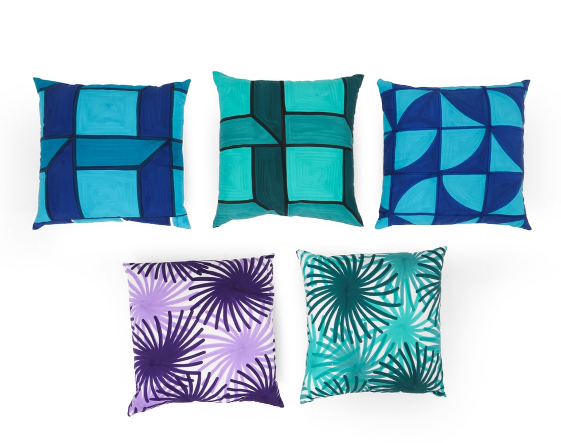 ITALIAN DECORATIVE PILLOW GROUPING (1 of 12)
