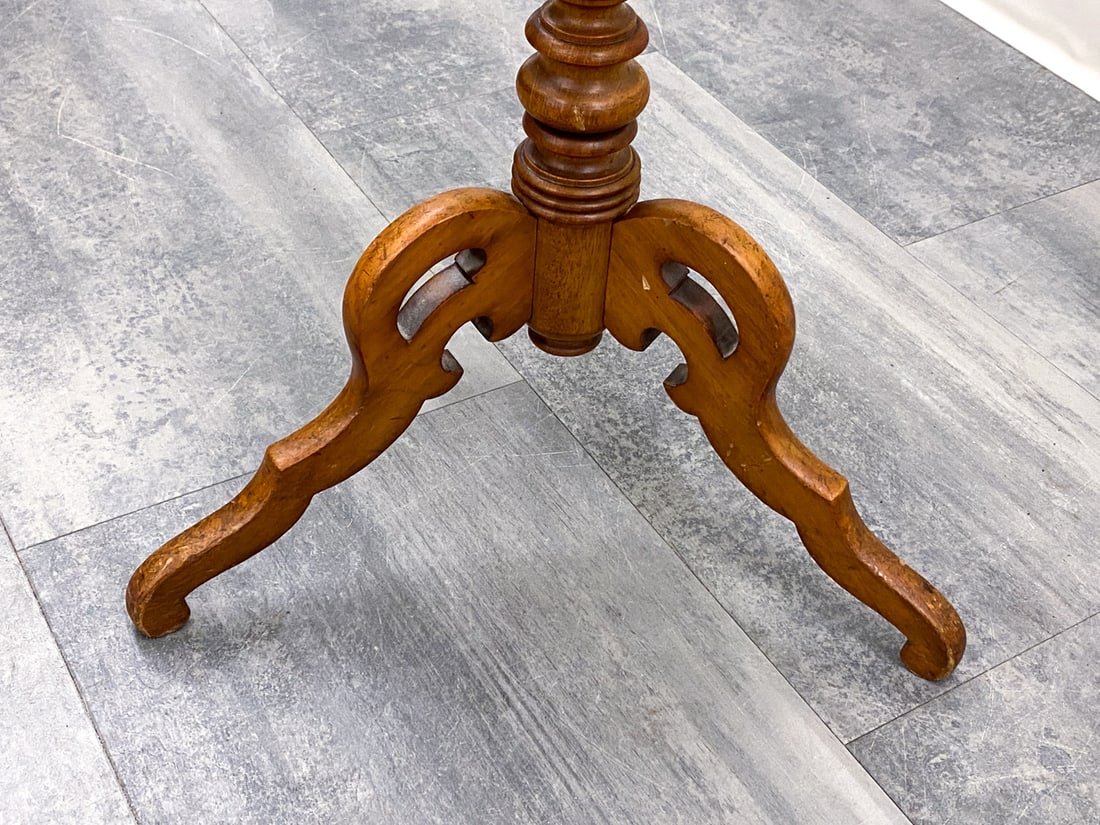 BIEDERMEIER STYLE SWEDISH WALNUT SIDE TABLE - 6