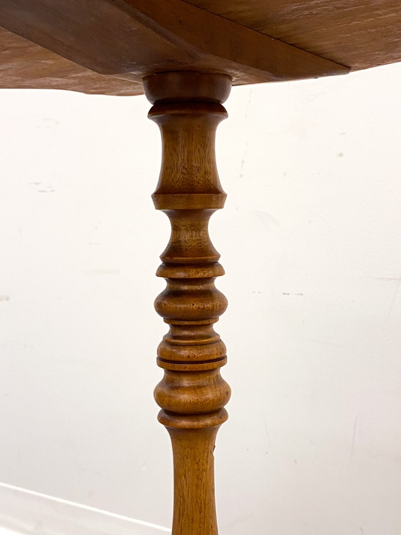 BIEDERMEIER STYLE SWEDISH WALNUT SIDE TABLE - 7