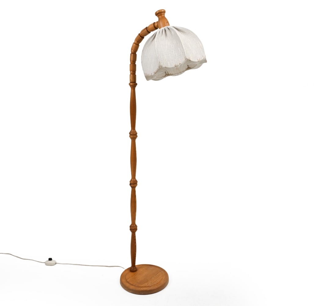SWEDISH PINE ARTICULATED FLOOR LAMP C. 1970S (1 of 13)