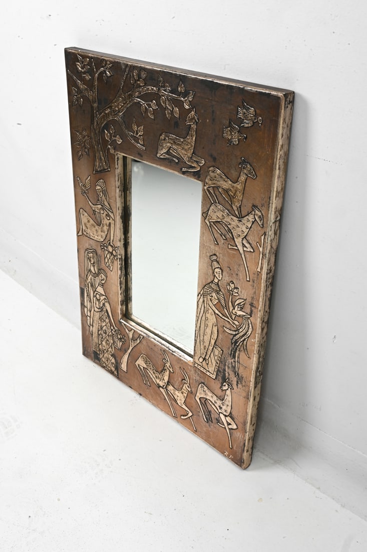 DECORATIVE FIGURATIVE FRAMED WALL MIRROR - 3