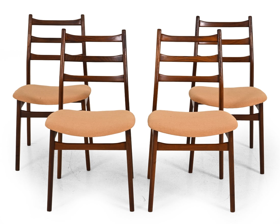 (4) CASALA GERMAN TEAK DINING CHAIRS C. 1960S: Teak frames with peach beige upholstered seats, curved three rung backs. Metal "Casala Modell" tags marked to lower frames. Germany, circa 1960s. Dimensions: H 35" x W 18.5" x D 21" x SH 18"