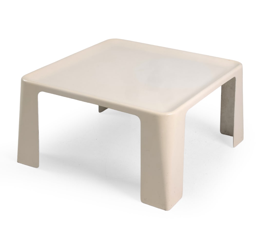 MARIO BELLINI STYLE FIBERGLASS COFFEE TABLE (1 of 15)