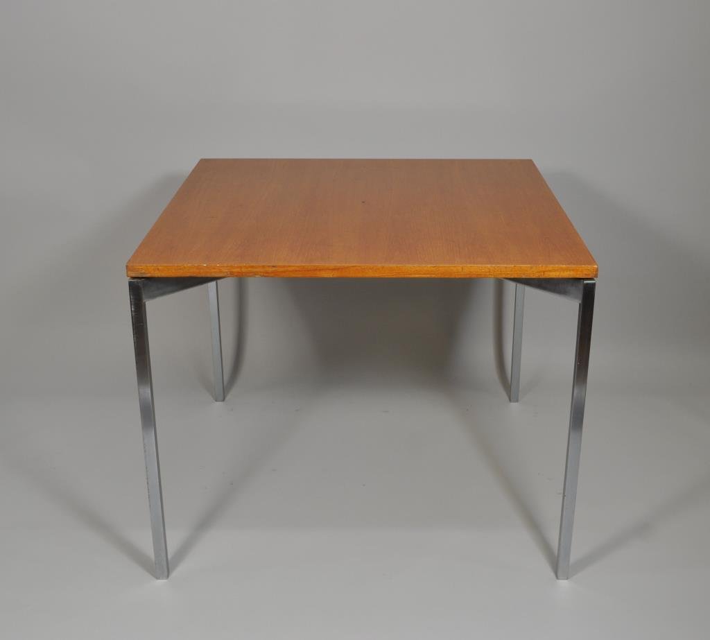 RICHARD SCHULTZ FOR KNOLL SQUARE LUNCH TABLE: H 29" X L 36" X W 36"