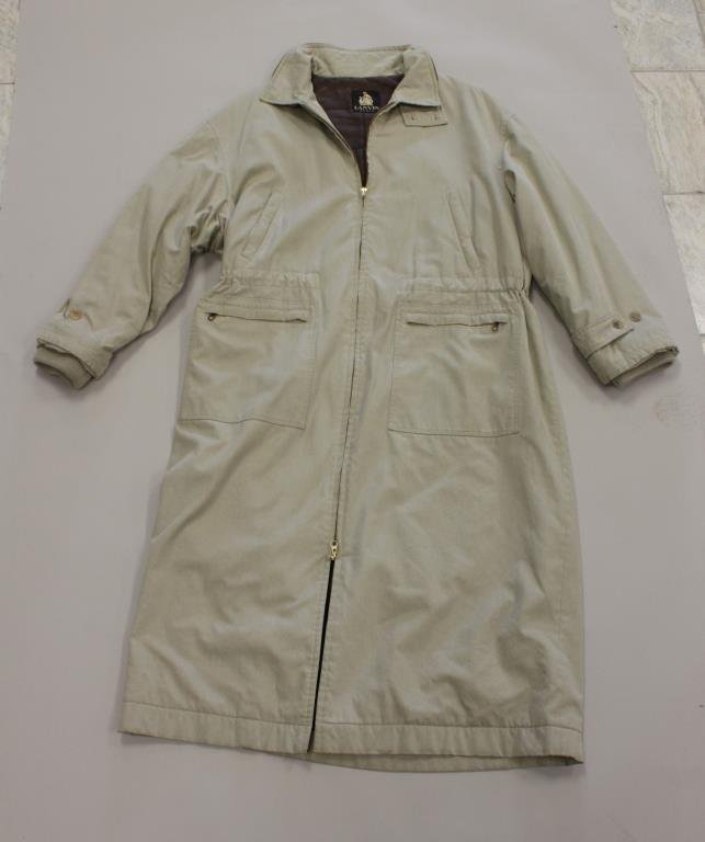 LANVIN PARIS BEIGE QUILTED & LINED TRENCH COAT: Fleece lined. Original label. Size: No tag. Width underarm to underarm 26" X Sleeve 16.5" X Length down back: 49.5" Condition: Used condition with light slight soiling and signs of use. From a Port Ch