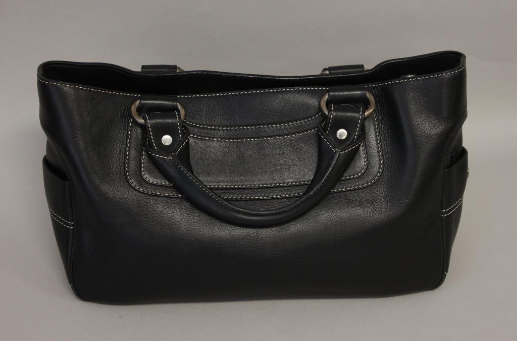 CELINE BLACK LEATHER BOOGIE BAG: White stitching. Dimension: Condition: Excellent, Used.