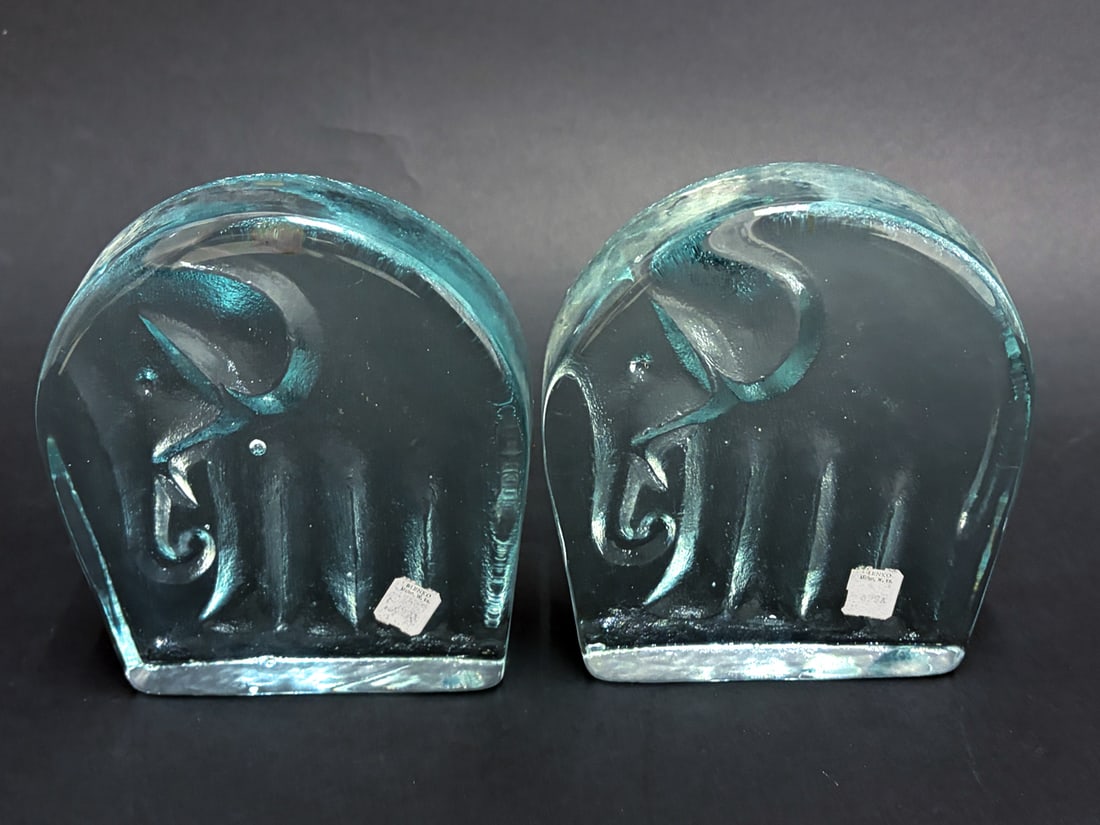 PAIR BLENKO ELEPHANT GLASS BOOKENDS - 10