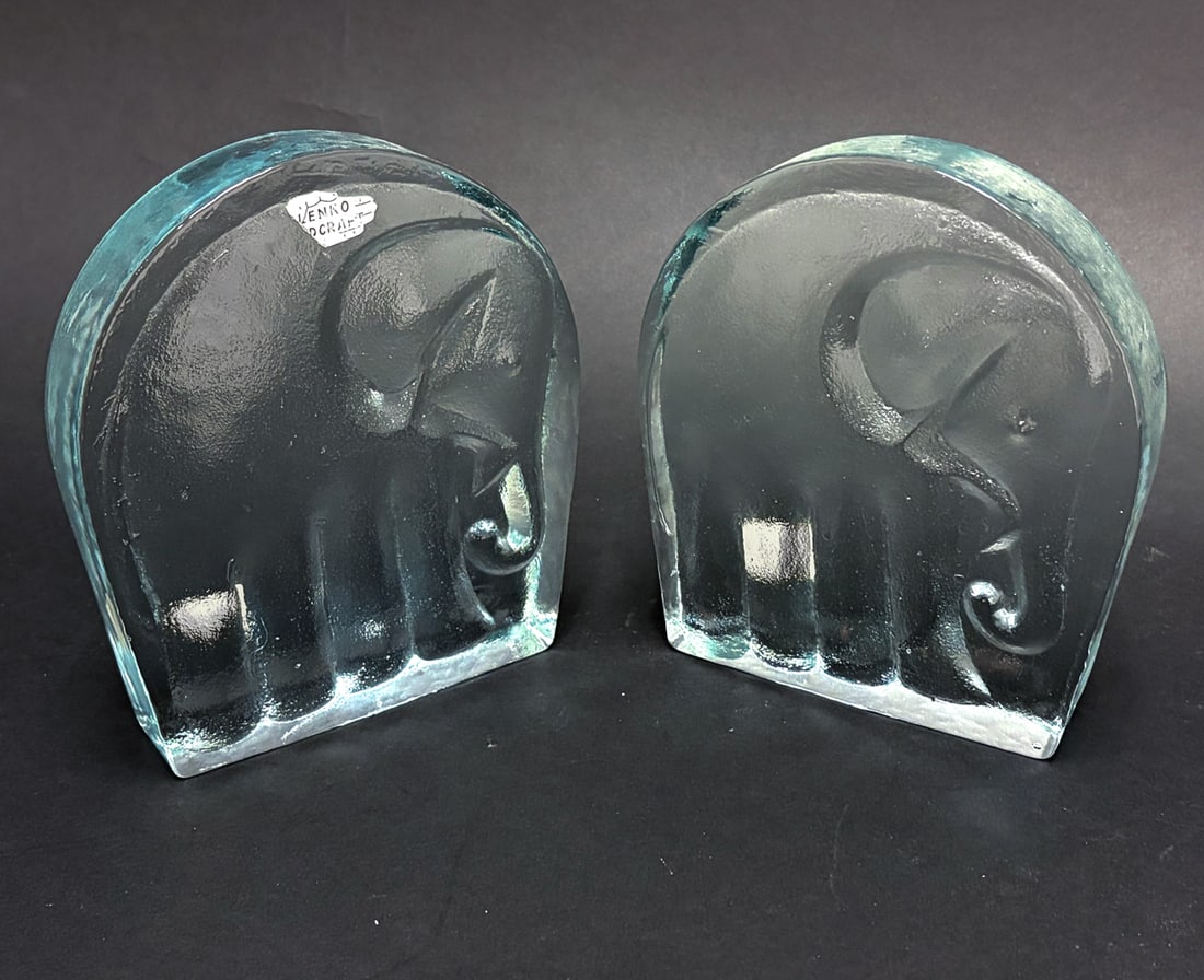 PAIR BLENKO ELEPHANT GLASS BOOKENDS - 3
