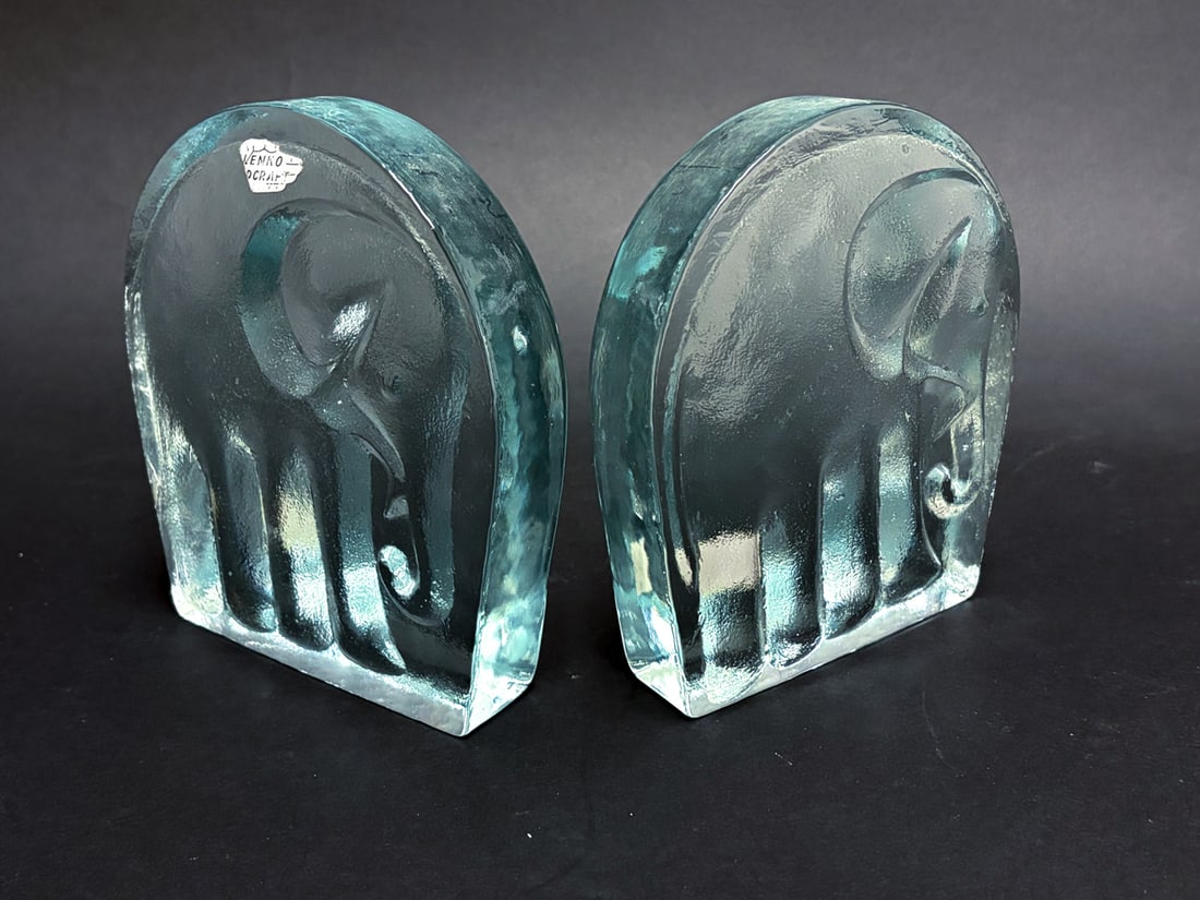 PAIR BLENKO ELEPHANT GLASS BOOKENDS - 7