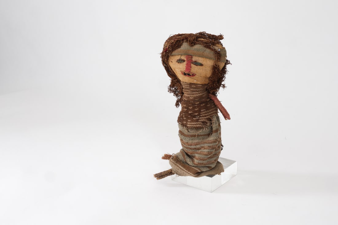 PERUVIAN CHANCAY STYLE FUNERARY DOLL - 3