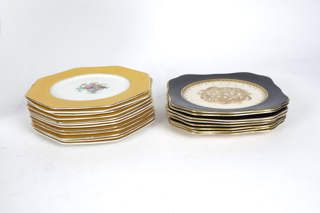DECORATIVE PORCELAIN GROUPING - 16