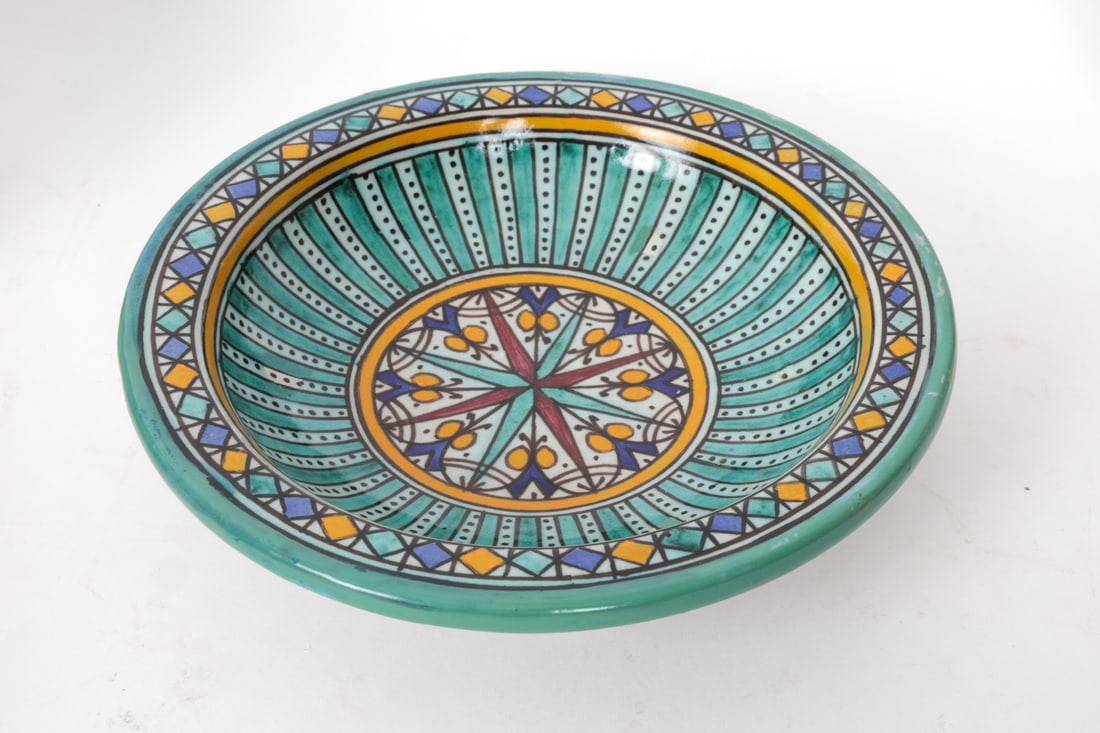 DECORATIVE PORCELAIN GROUPING - 7
