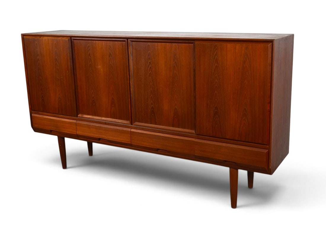 VEJLE STOLE MOBELFABRIK DANISH TEAK SIDEBOARD (1 of 13)